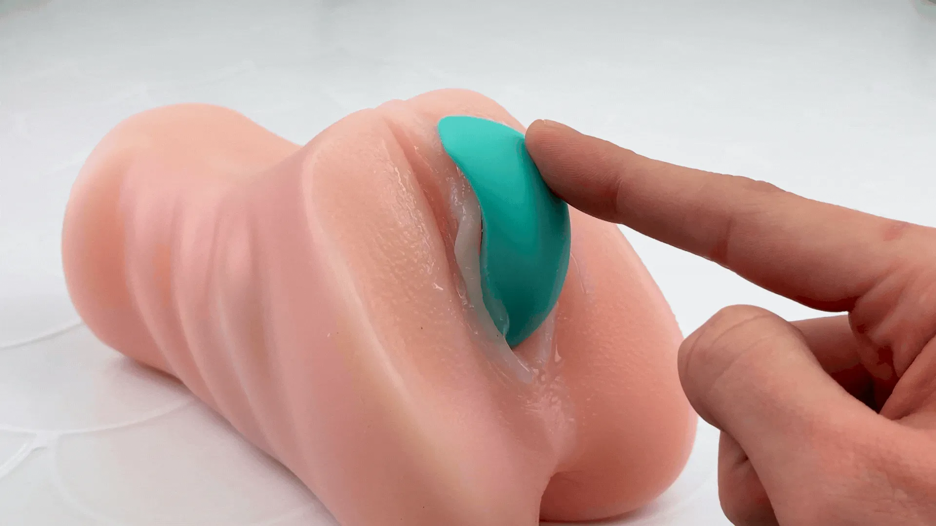 Erotas Wireless Couples Vibrator | Wearable Hands-Free Sex Vibe